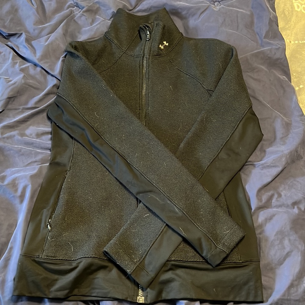 Under armour black women’s heat gear size M
